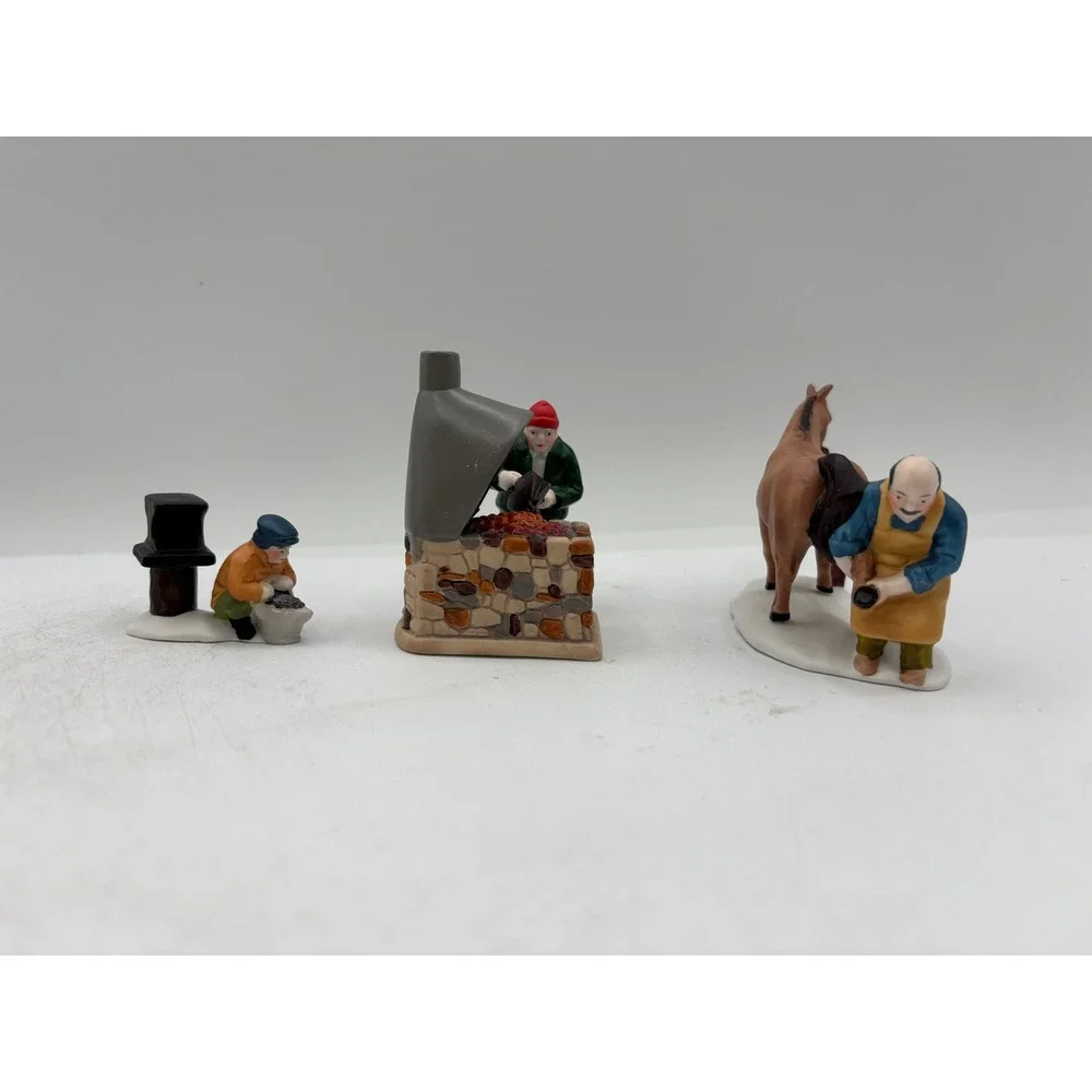 Department 56 1987 Vintage Heritage Village Collection Blacksmith 5934-0 Retired